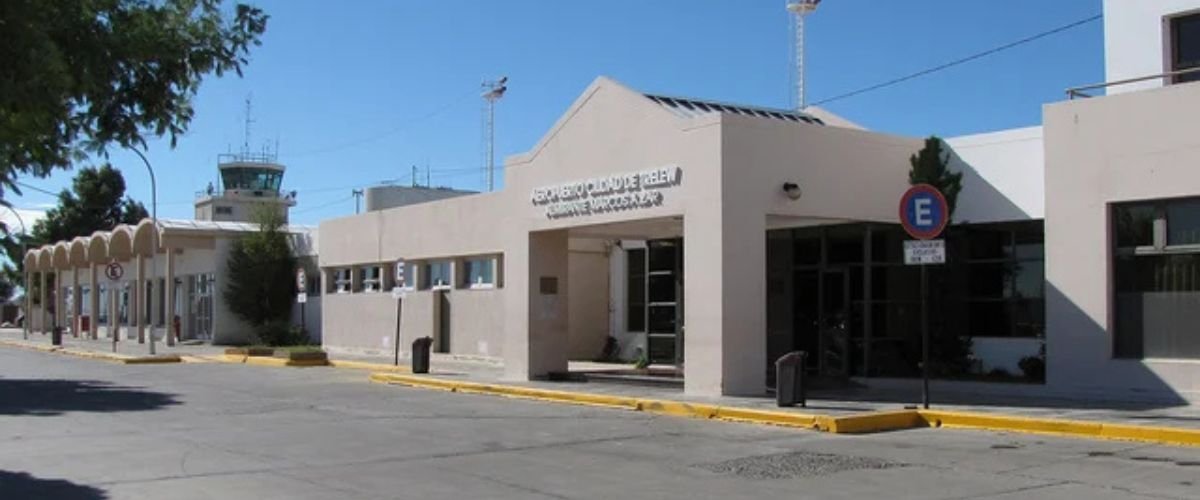 Almirante Marcos A. Zar Airport