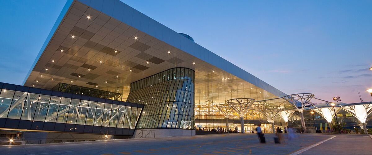 Split Airport