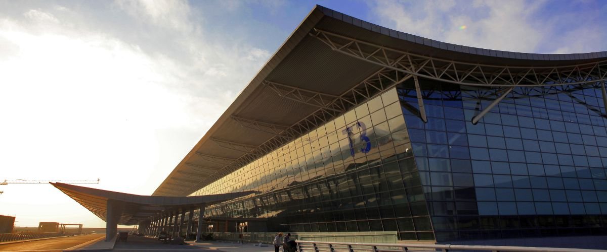 Juneyao Air XIY Terminal – Xi’an Xianyang Airport